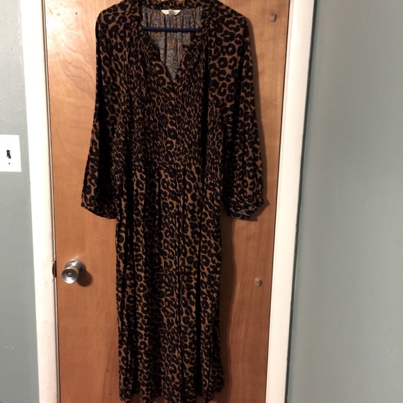 NWOT Terra&Sky leopard maxi dress